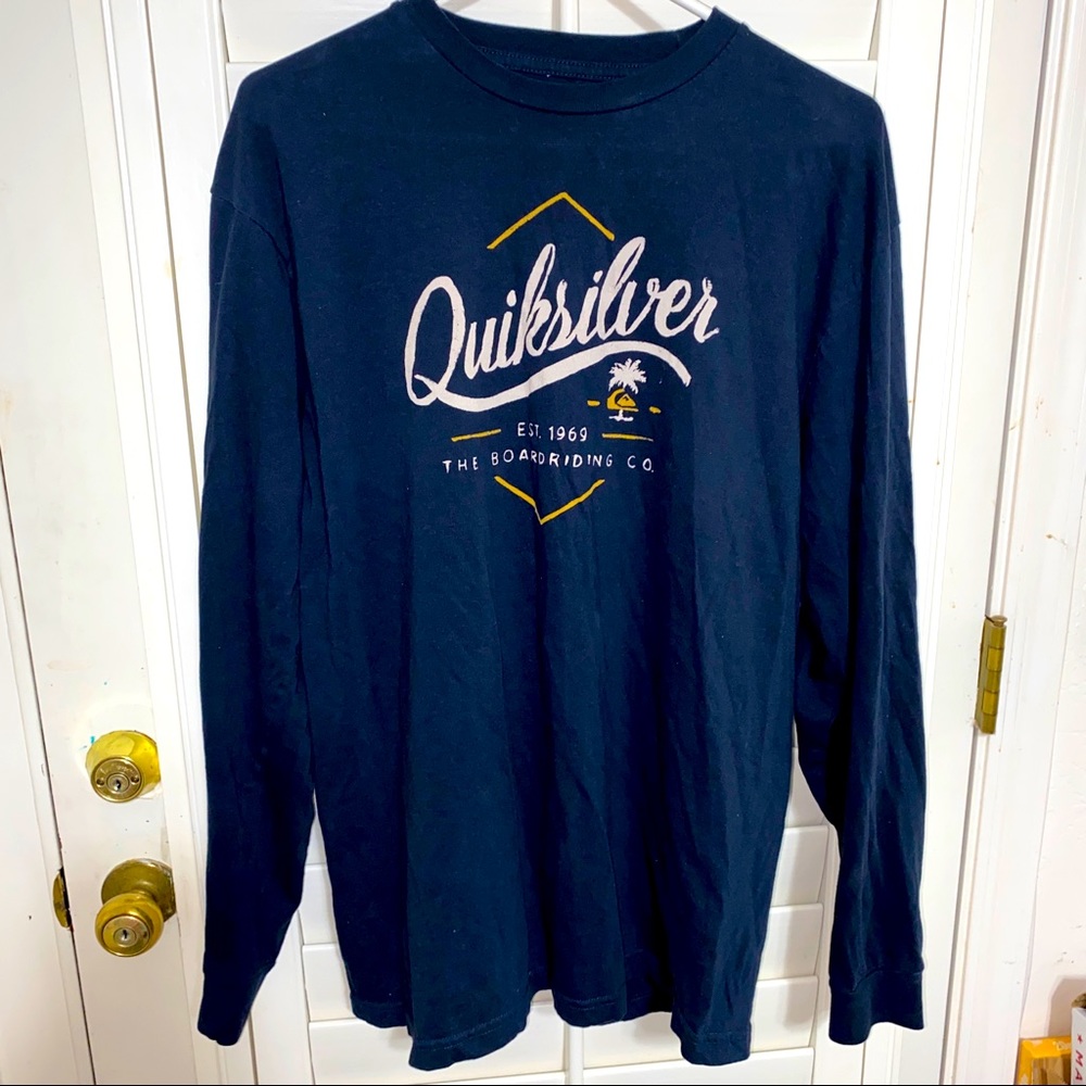 NWOT! Men’s long sleeve Quicksilver shirt!